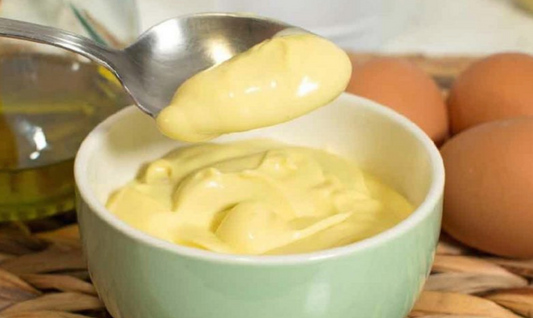 Mayonnaise légère sans huile : une alternative saine et savoureuse pour vos plats