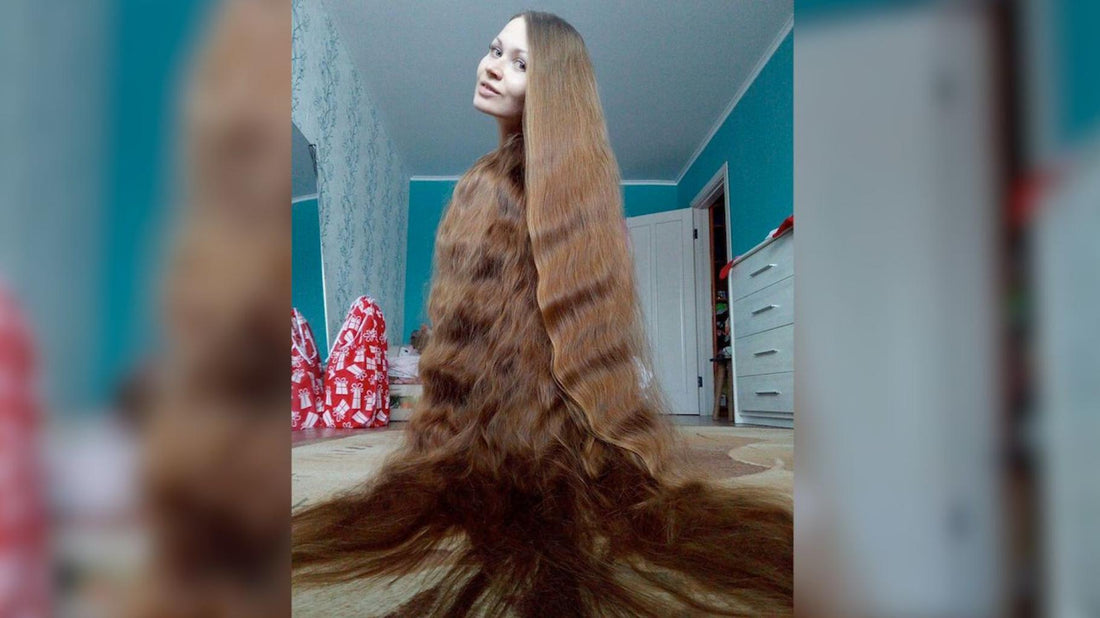 La Russe aux cheveux les plus longs du monde : découvrez son incroyable vidéo !